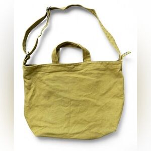 ❗️SOLD❗️BAGGU Horizontal Duck Bag